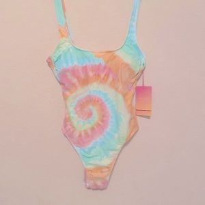 Stoney Creek Lane, CheekyHigh-Leg one piece Swimsuit. Sz. XS (0-2) Multi-pastels